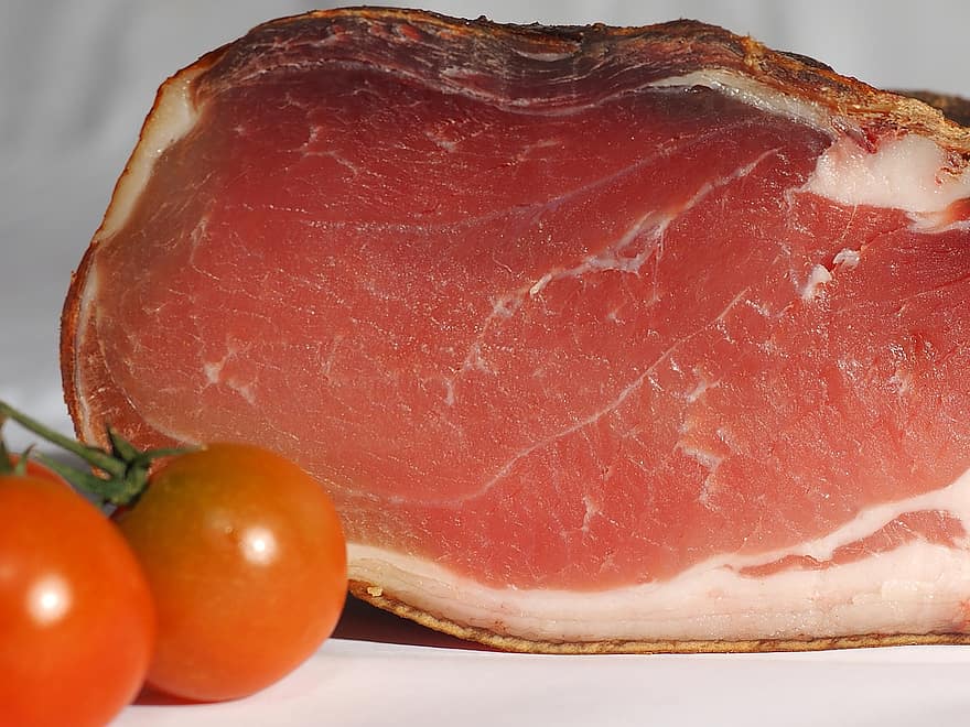 Ham cooking time calculator: ham illustration.